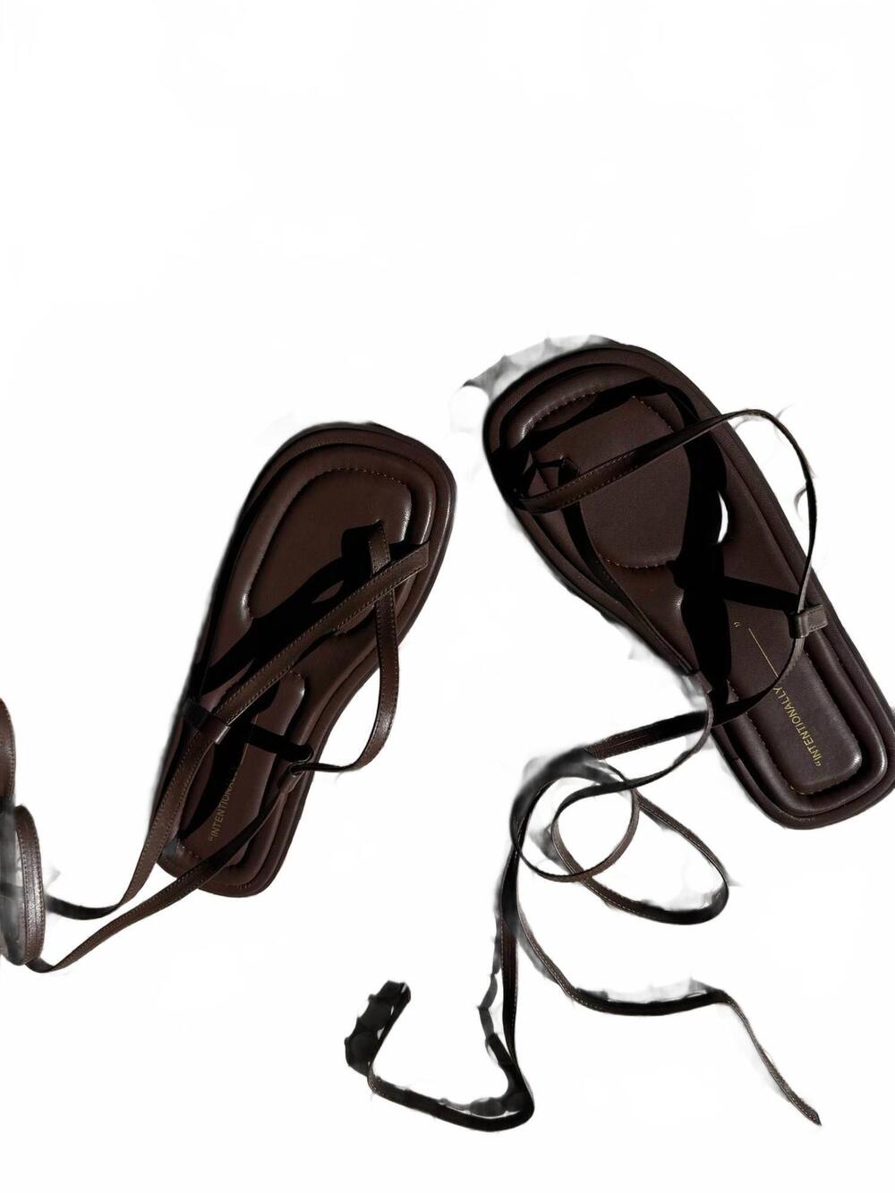 NEW INTENTIONALLY BLANK women's limes ankle wrap sandals in chocolate